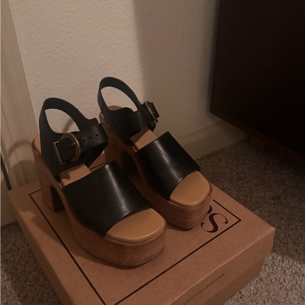 Seychelles Mosh Pit Stacked Heel